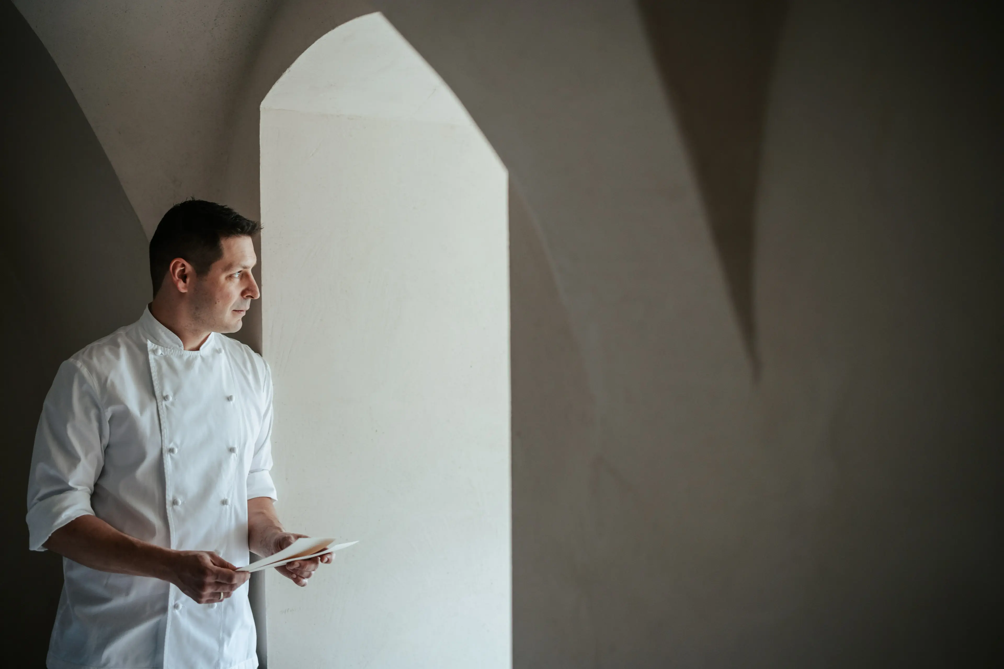 Küchenchef Joachim Jaud im 2-Sterne-Restaurant 141 in Mieming, Tirol
