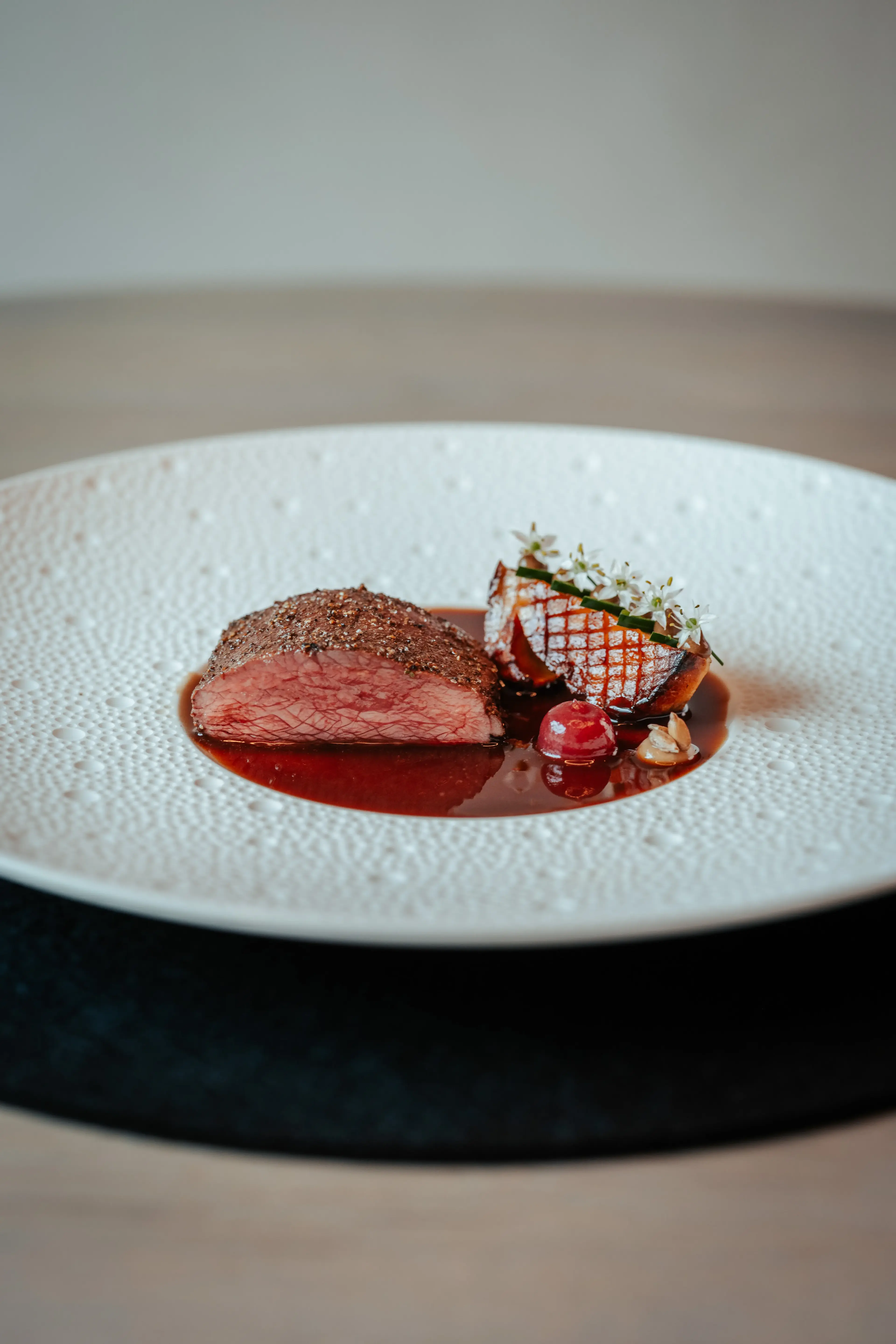 Präsentation des Michelin-Stern-Rehgerichts